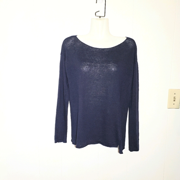 Lilly Pulitzer Tops - Lilly Pulitzer Basic Linen Top